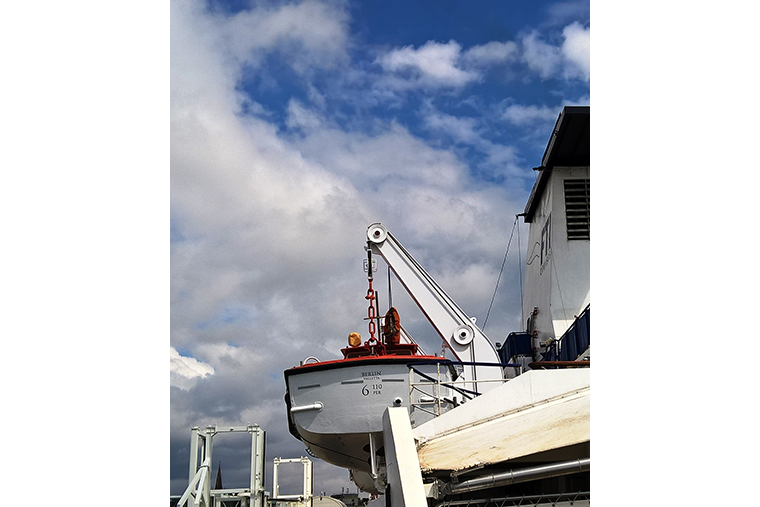 Alptraumschiff